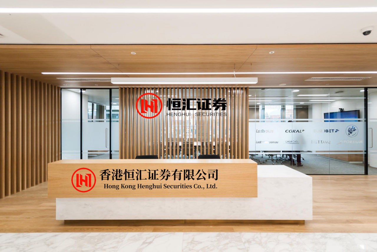 六六配资 印度2026建军节阅兵彩排，新型远程火箭炮上路展示，实...